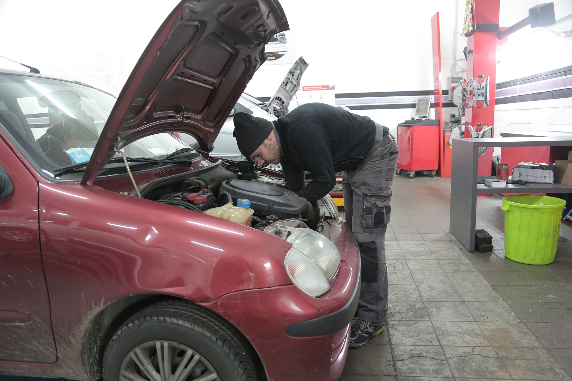 Réparation Voiture équipe à Saint-Fons